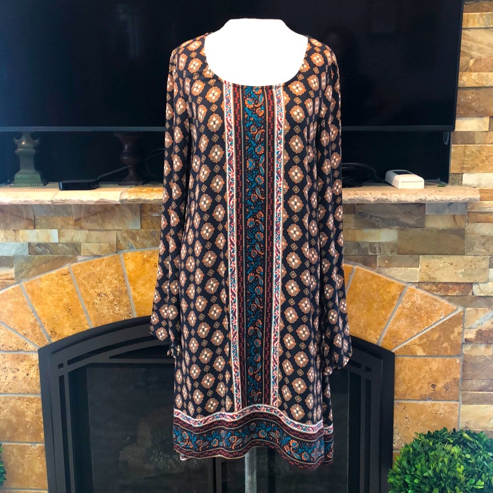 Lightweight bell sleeve Massimo supply company size small vintage flair